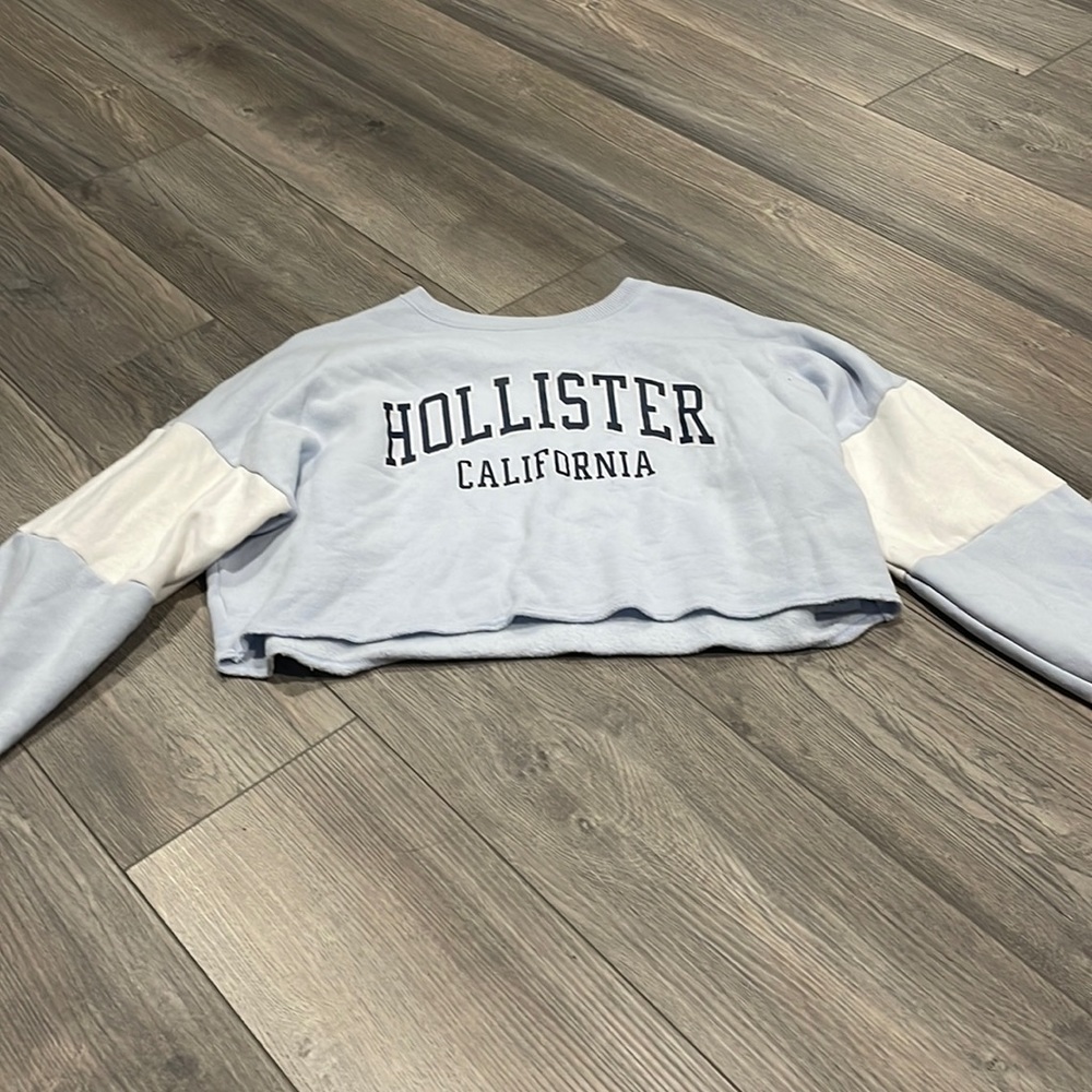 Hollister Sweatshirt